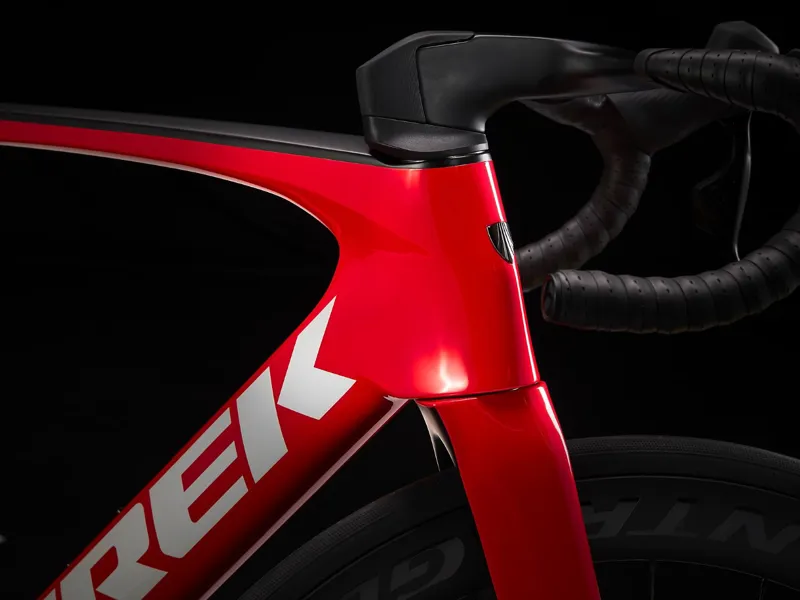 Trek Madone SLR 6 eTap Gen7 Road Bike 2024 Viper Red-3