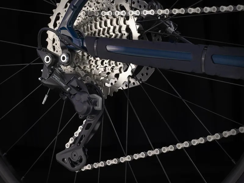 Trek Marlin 7 Mountain Bike 2023 Teal/Nautical Navy Fade-3