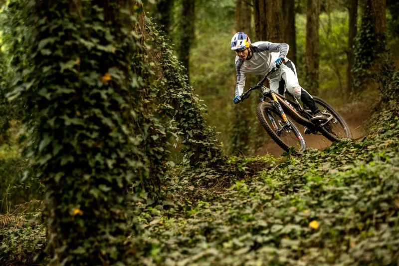 Santa Cruz Megatower 2 GX AXS Coil C Mountain Bike 2023 Trans Blue-4