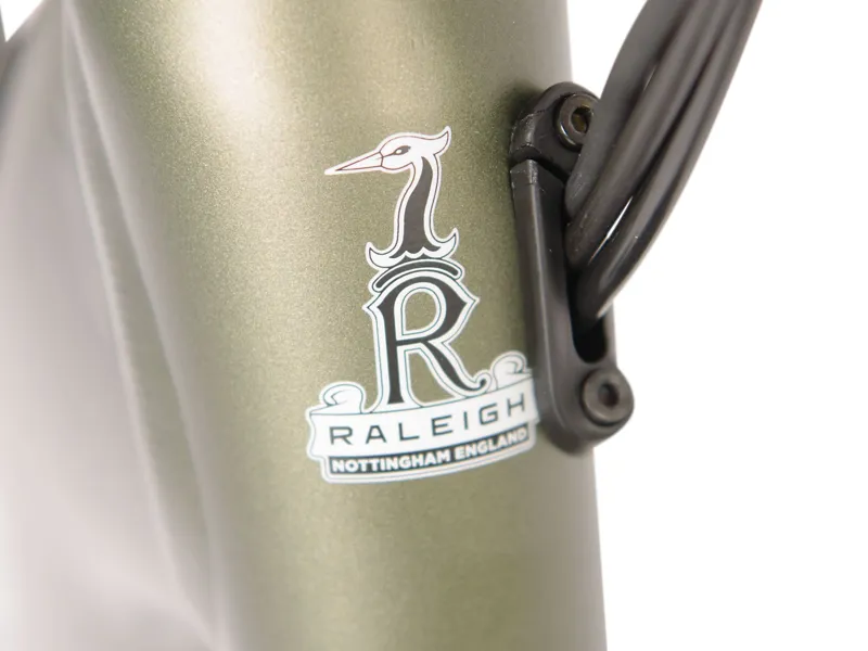 Raleigh Motus Grand Tour Cross Bar Electric Bike 2023 Green-2