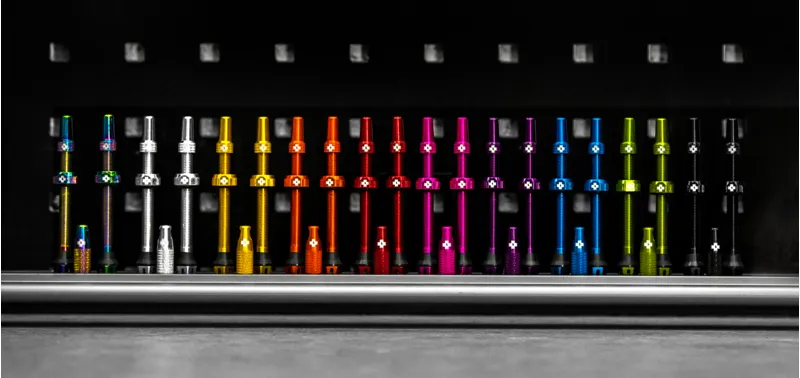 MucOff Tubeless Valve V2 Black-1