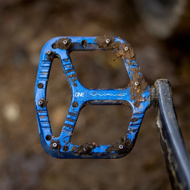 OneUp Components Wave MTB Flat Pedals 107mmx110mm Dark Blue-7
