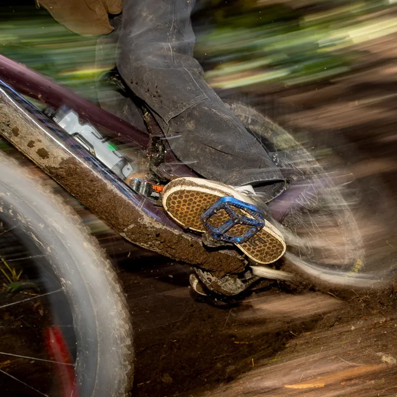 OneUp Components Wave MTB Flat Pedals 107mmx110mm Red-5