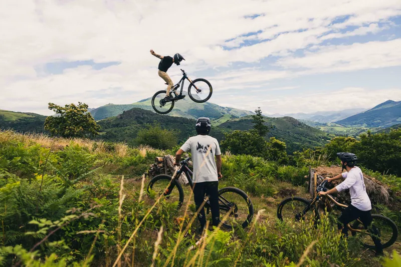 Orbea Rallon M-Team Mountain Bike 2022/23 Green/Silver-6