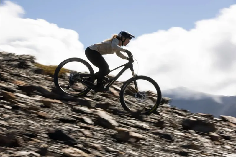 Orbea Rallon RS Team Mullet Electric Bike 2027 Frozen Concrete/Diamond Carbon View-3