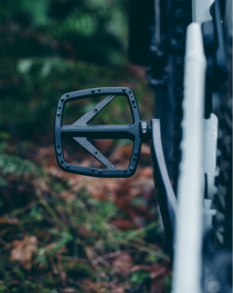 PNW Loam MTB Flat Pedal Black Out-5