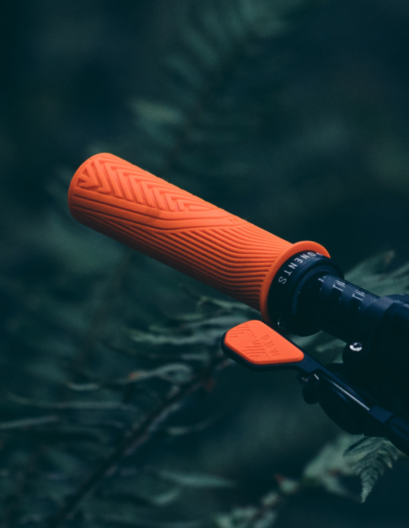 PNW Loam Grip Black Out Black-5