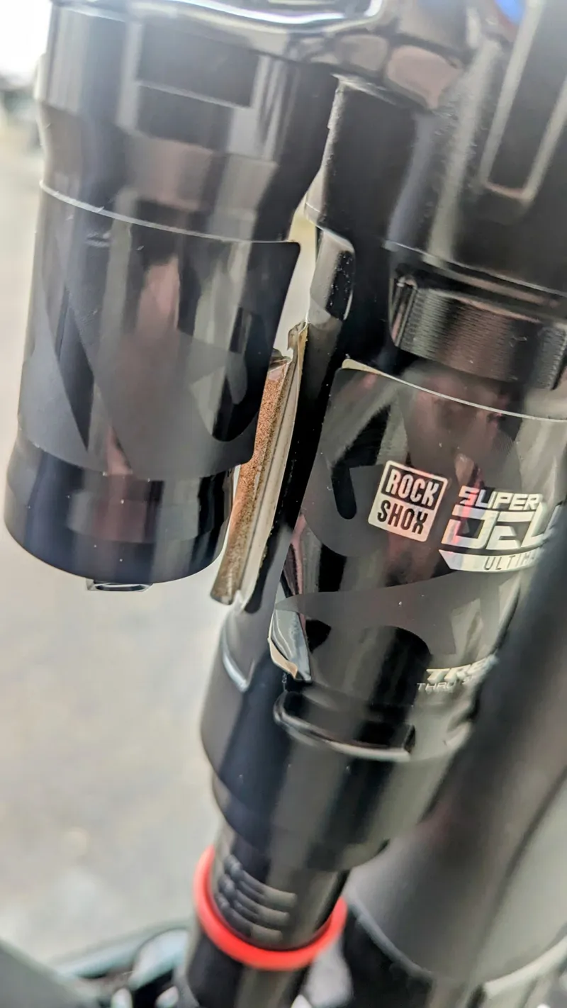 2nd Hand Trek Rail 9.9 X01 Electric Bike Medium 2022 Carbon Red Smoke/Lithium Grey-7