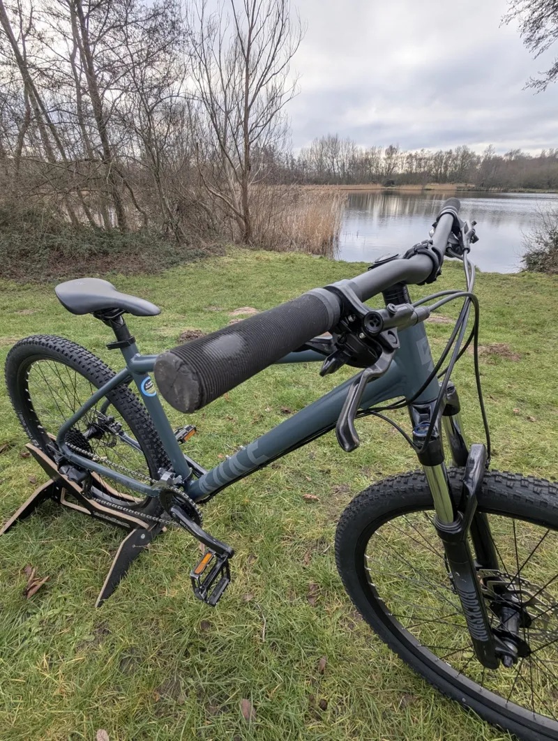 2nd Hand Calibre Rake 27.5 Medium Mountain Bike Grey-2