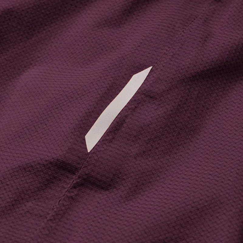 Endura AllTrack Race Cape Jacket Black Cherry-6