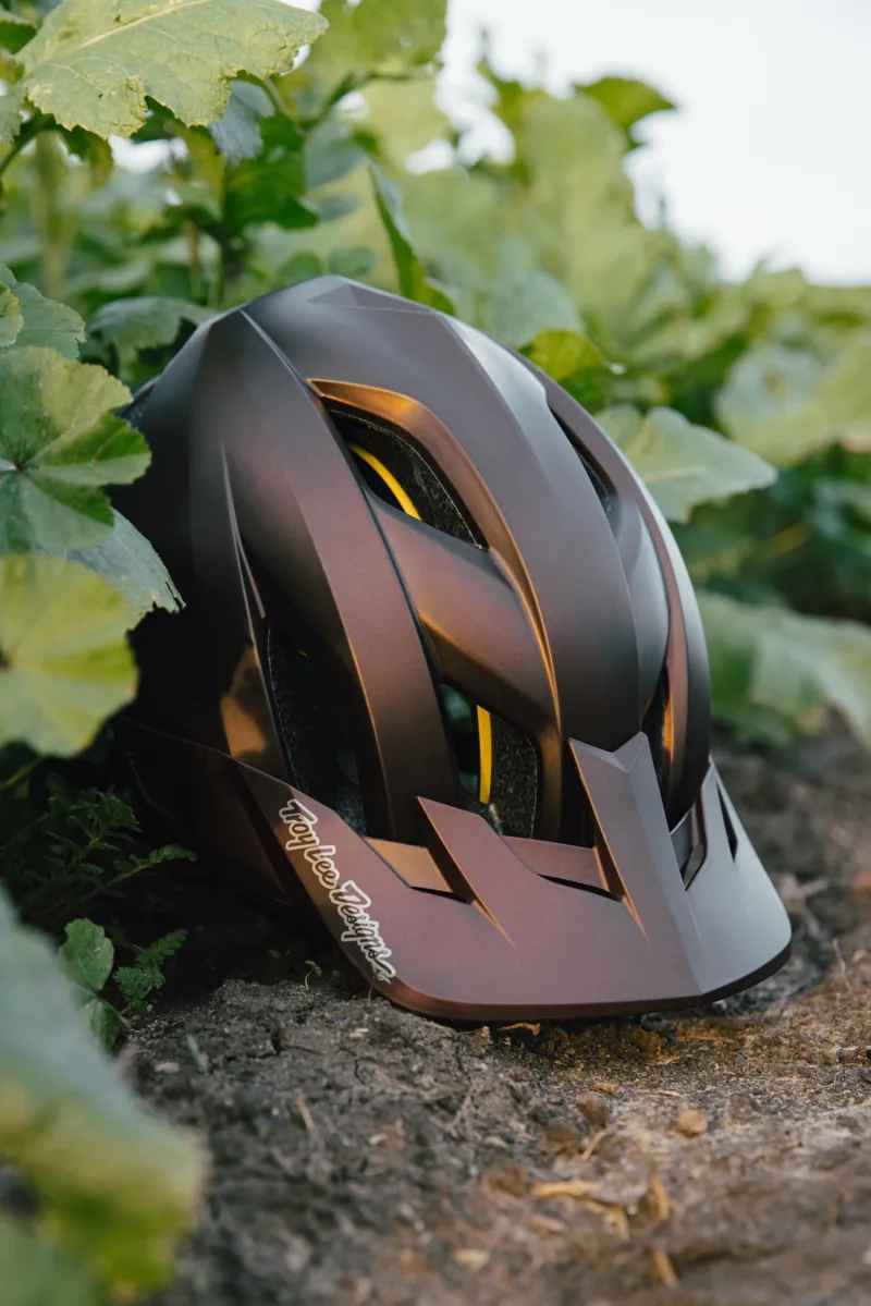 Troy Lee Designs Flowline MIPS MTB Helmet Orbit Magenta/Black-13