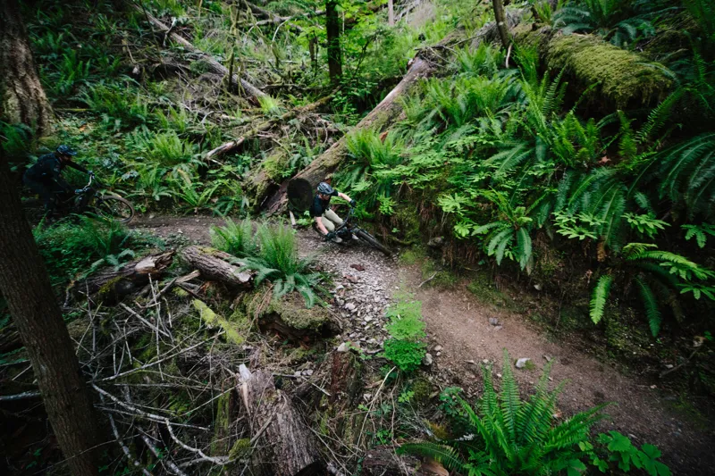 Santa Cruz Hightower CC X01 AXS RSV Mountain Bike 2023 Trans Purple-7