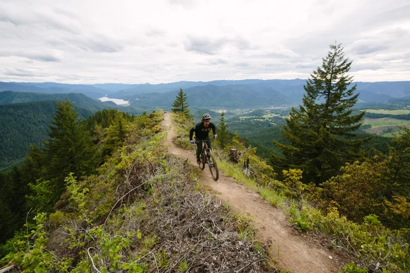 Santa Cruz Hightower C R Mountain Bike 2023 Evergreen-10