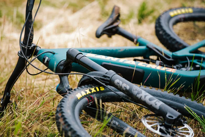 Santa Cruz Hightower C R Mountain Bike 2023 Evergreen-4