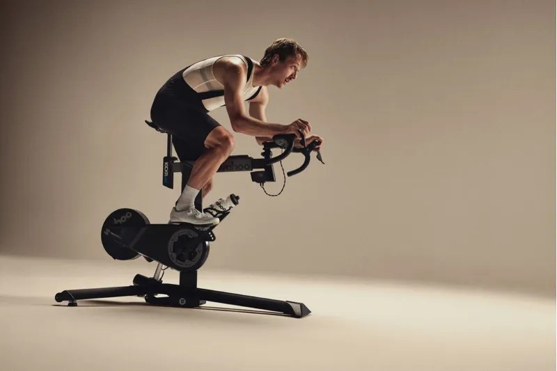 Wahoo KICKR Bike Pro-7
