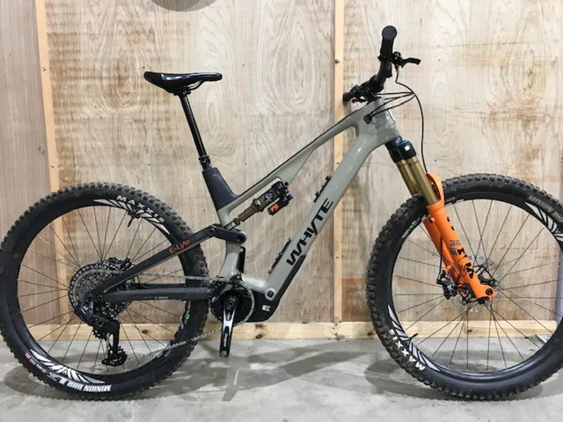 EX DEMO Whyte E-Lyte 150 Works Large Electric Bike 2024 Gloss Olive/UD Carbon