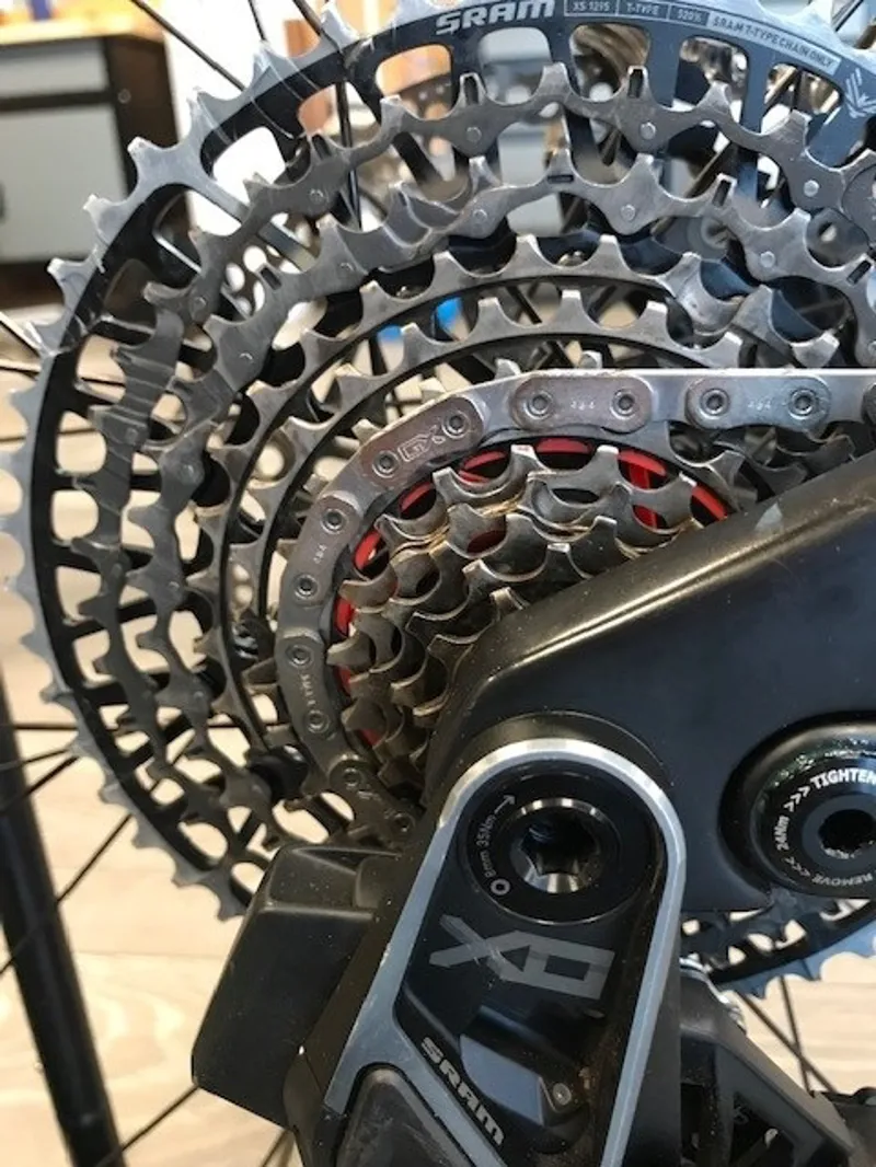 EX DEMO Whyte E-Lyte 150 Works Medium Electric Bike 2024 Gloss Olive/UD Carbon-1