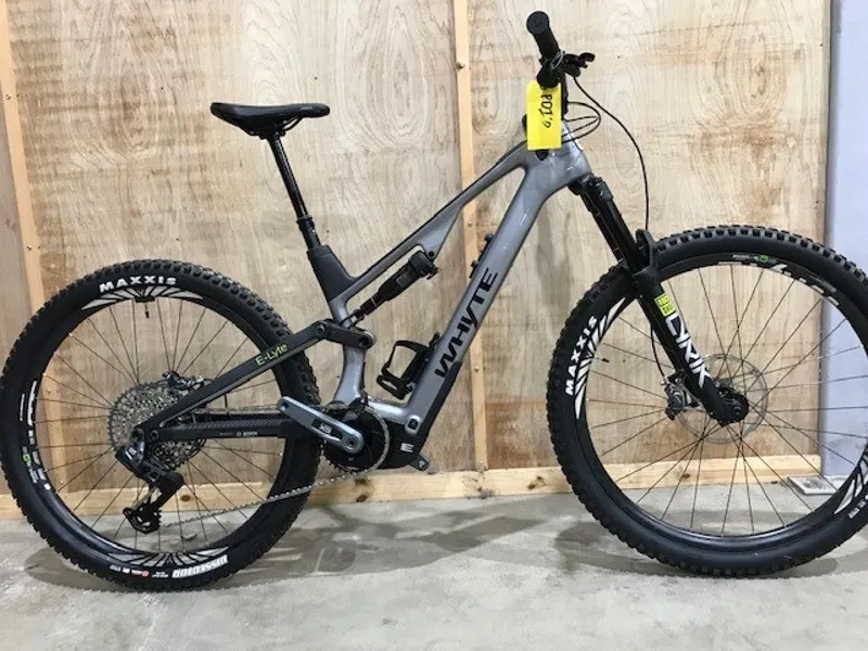 EX DEMO Whyte E-Lyte 150 RSX Medium Electric Bike 2024 Gloss Silver/UD Carbon
