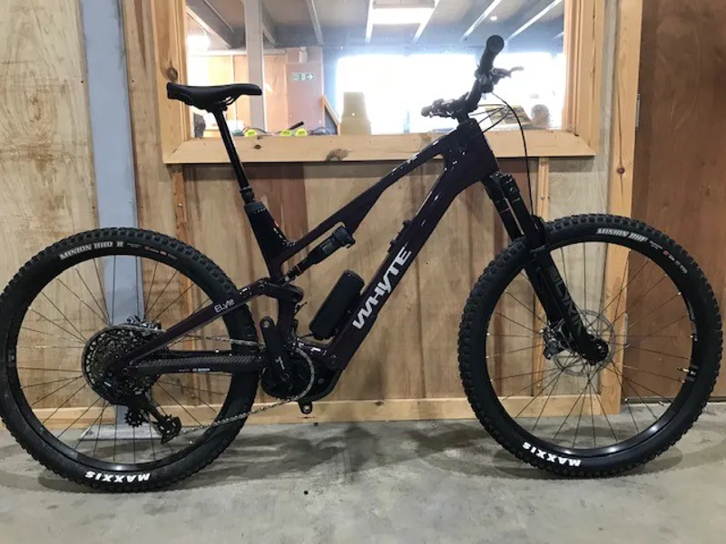 Ex Demo Whyte Elyte EVO RS Electric Bike 2025 Gloss Deep Purple/Black