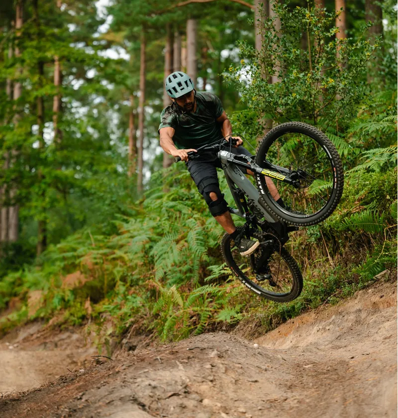 Whyte E-160 S Electric Bike 2024 Gloss Neutral Grey/Matt Black-5