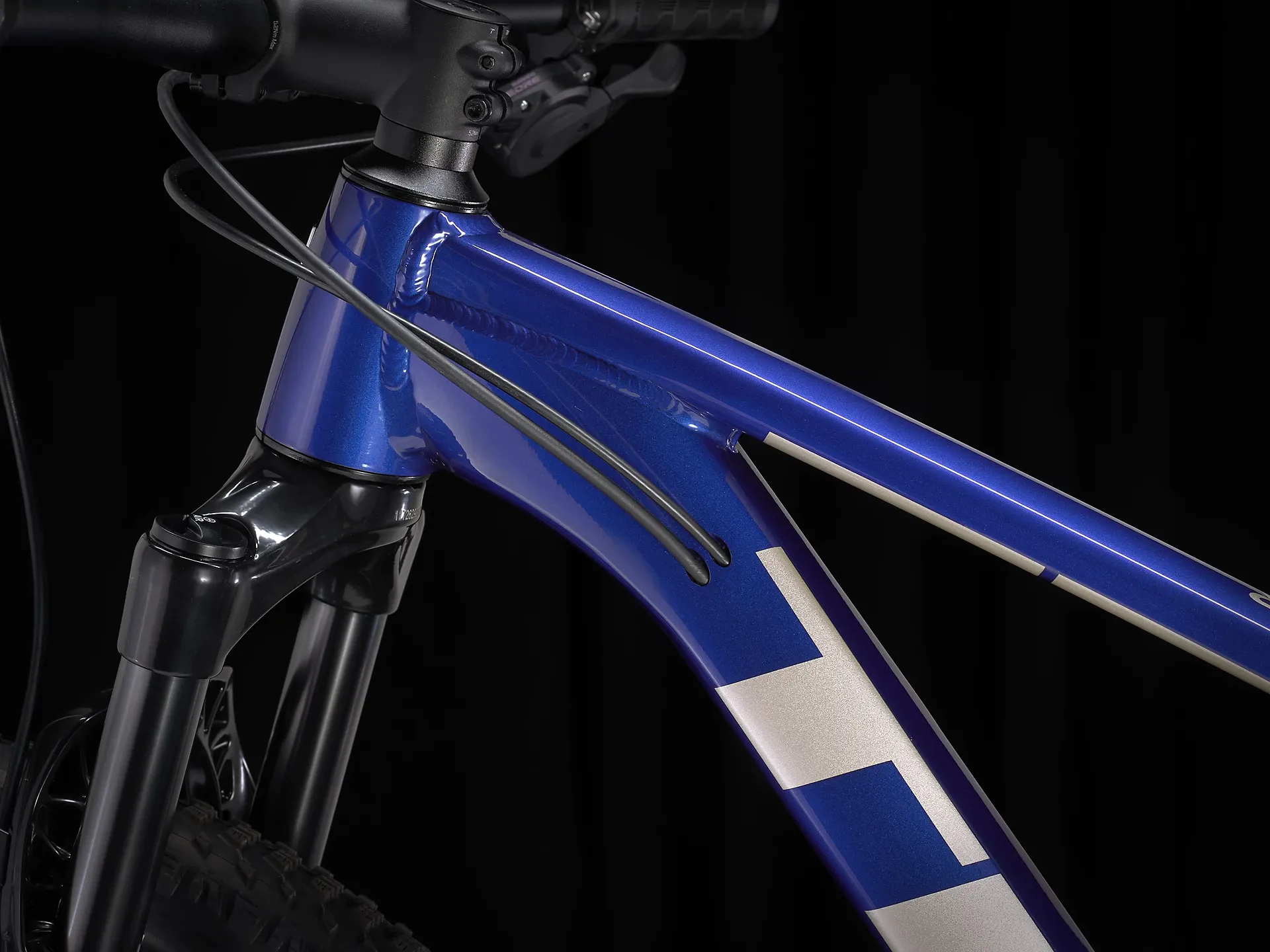 Trek X-Caliber 8 Mountain Bike 2023 Hex Blue