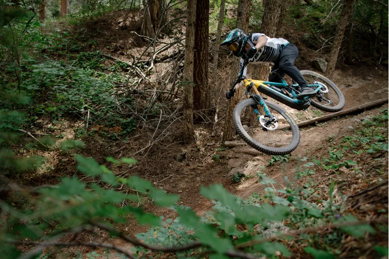 Yeti 160E T1 Electric Mountain Bike 2022 Rhino-6