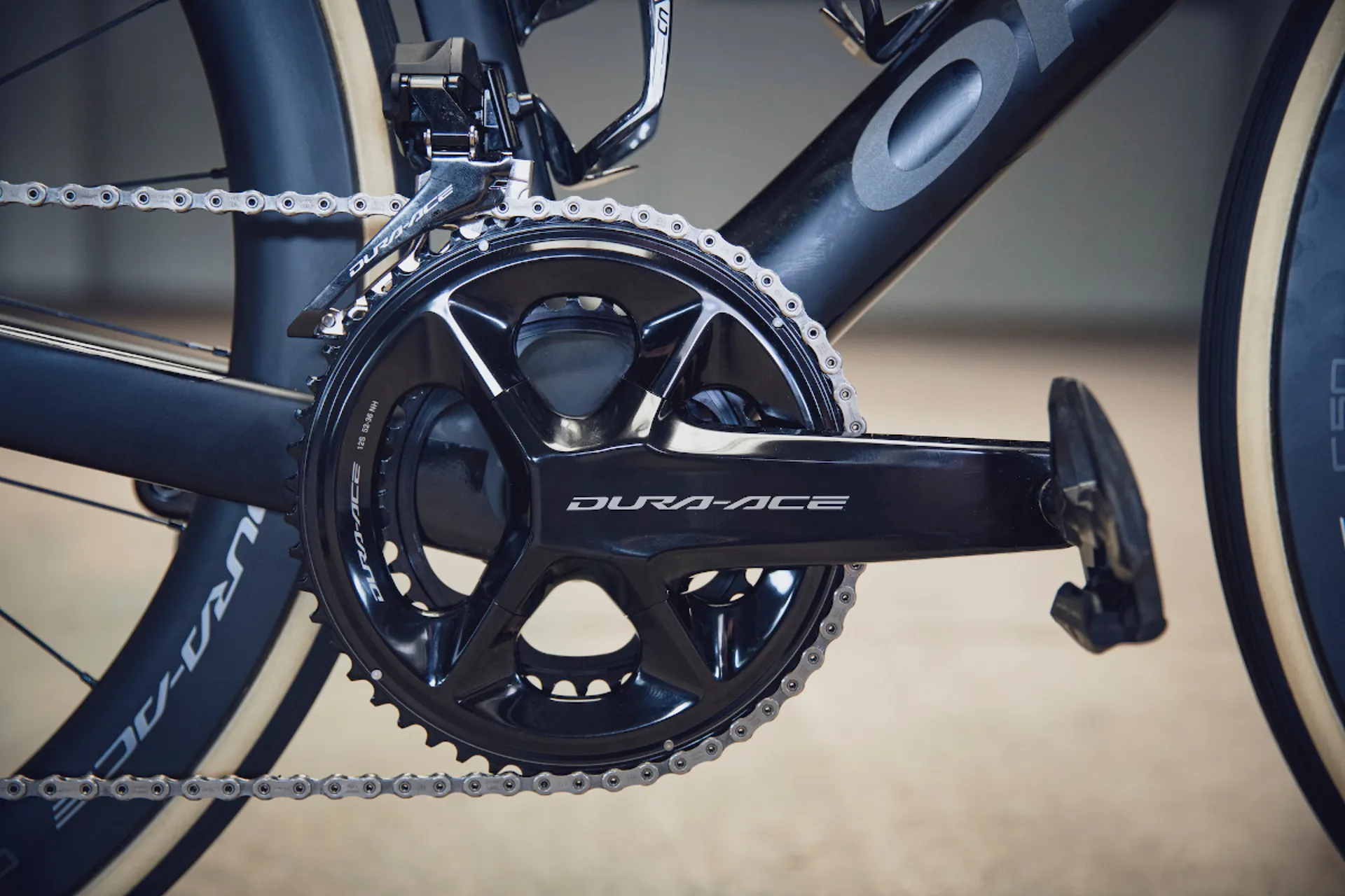 Shimano Dura-Ace FC-R9200 12-Speed Double Chainset Black