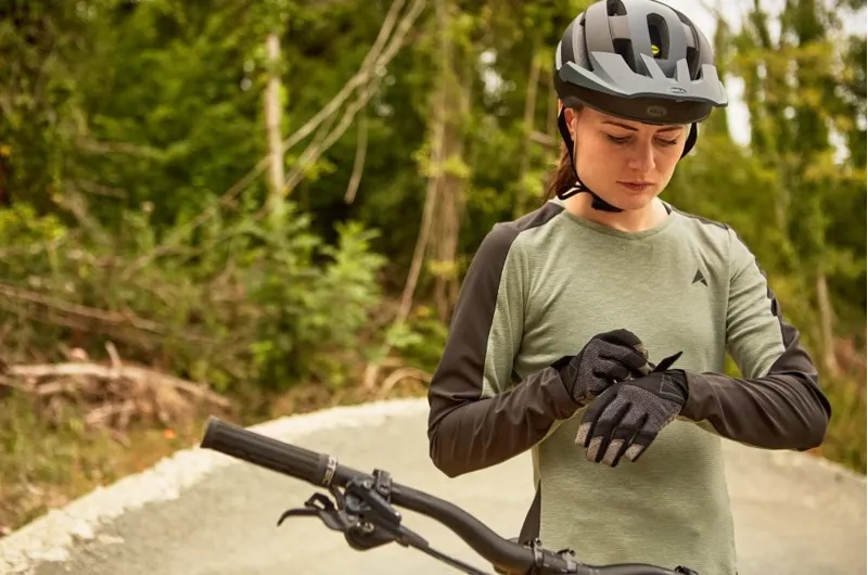 Altura Ridge Performance Women's LS MTB Jersey Stone-7