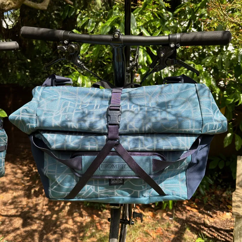 Brompton Bright Night Borough Large Roll Top Bag Blue Reflective-3