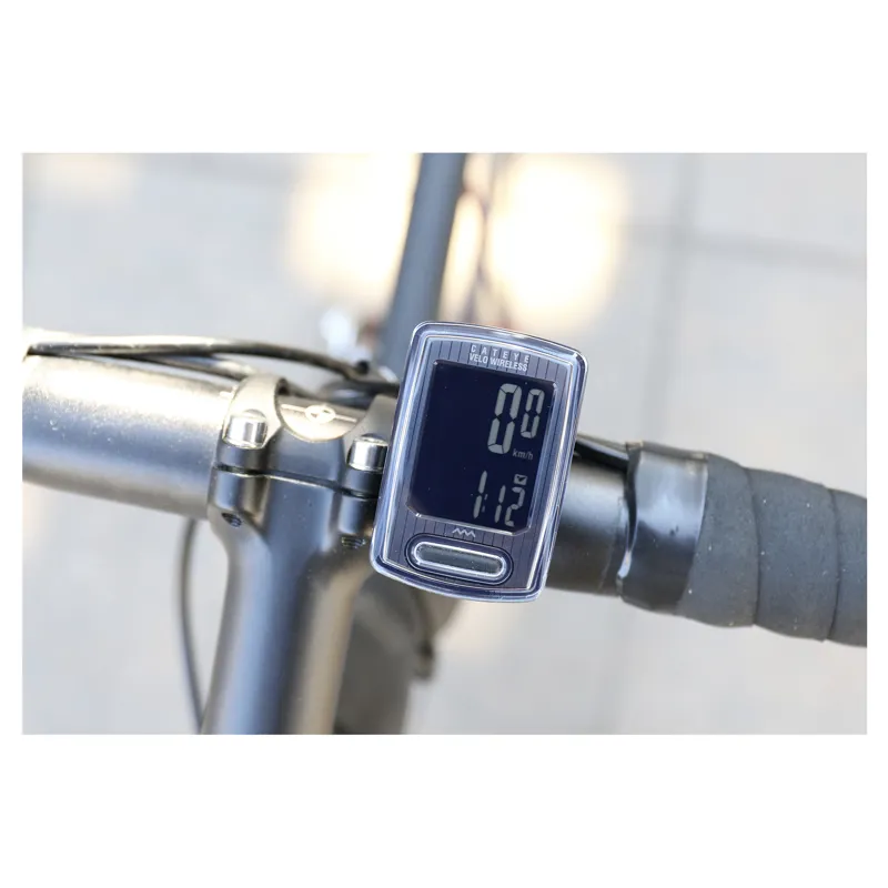 Cateye Velo Wireless Stealth Edition Cycle Computer-1
