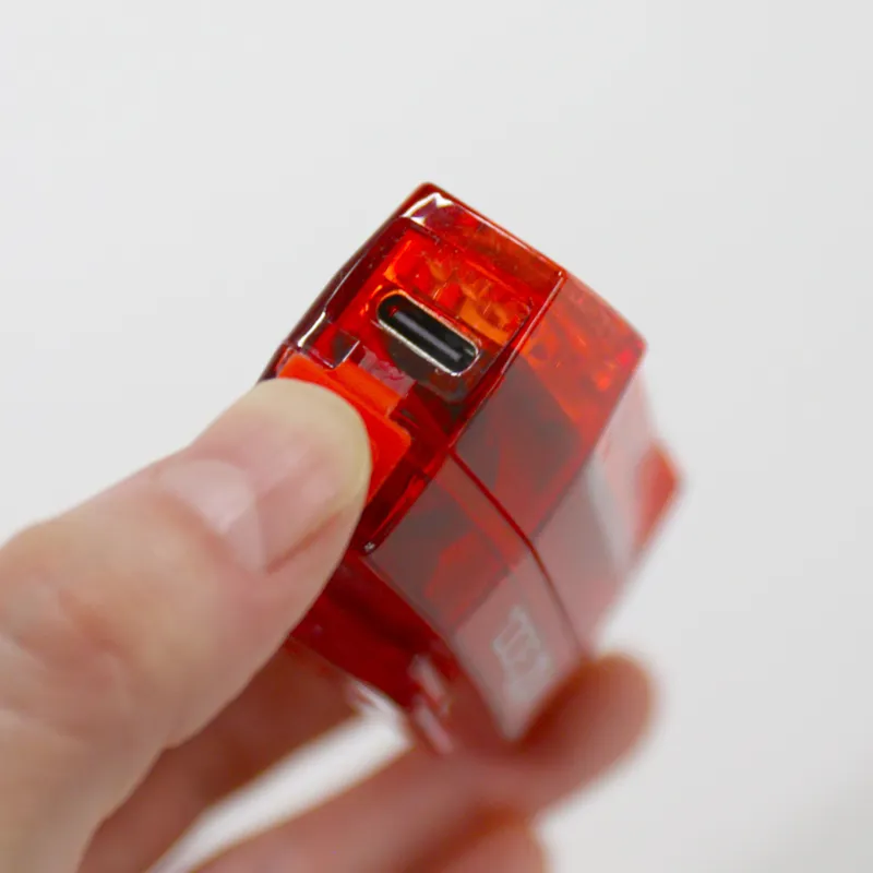 CatEye Viz 300 Rear Bike Light-1