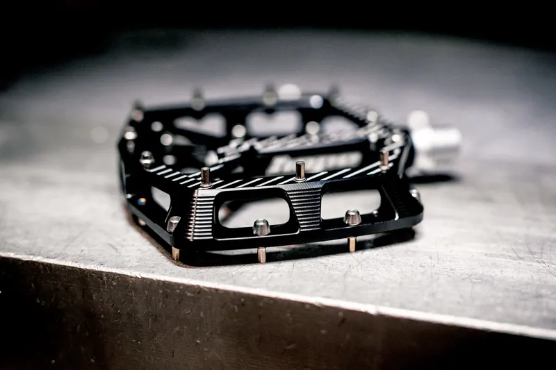 Hope F22 Flat Pedals Blue-3