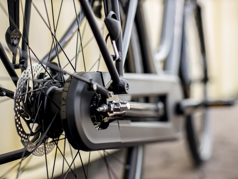 Trek District+ 1 Midstep Electric Hybrid Bike 2023 Lithium Grey-7