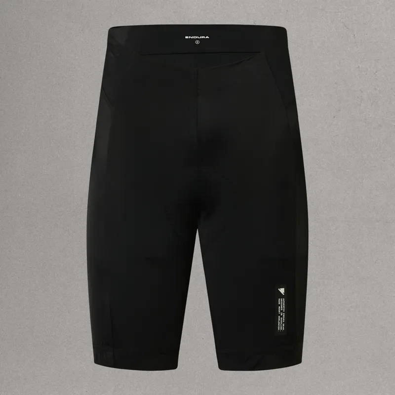 Endura 6 Panel Short Black