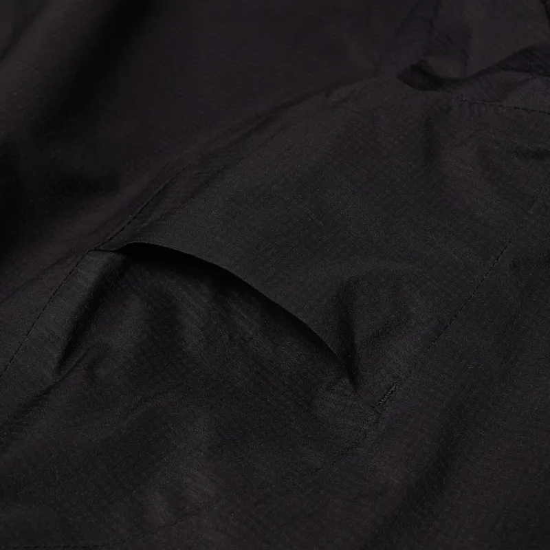 Endura AllTrack Race Cape Jacket Black Reflective Print-3