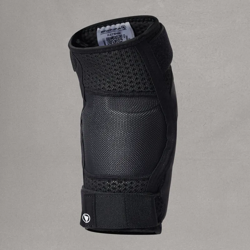 Endura Strack Youth Elbow Protector 11-12 Years Black-3