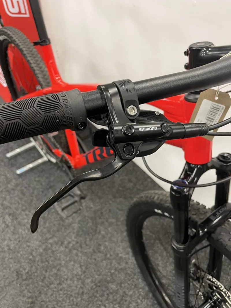 Ex Display Trek Marlin 8 XL Mountain Bike 2022 Gloss Radioactive Red/Nautical-3