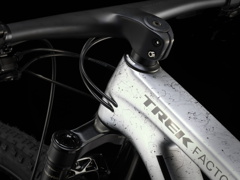 Trek Supercaliber SLR 9.9 XO AXS Mountain Bike 2024 Argent Drizzle-6