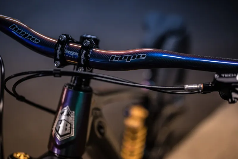 Hope HB916 XX1 AXS Custom H2 Mountain Bike 2023 Chameleon-7