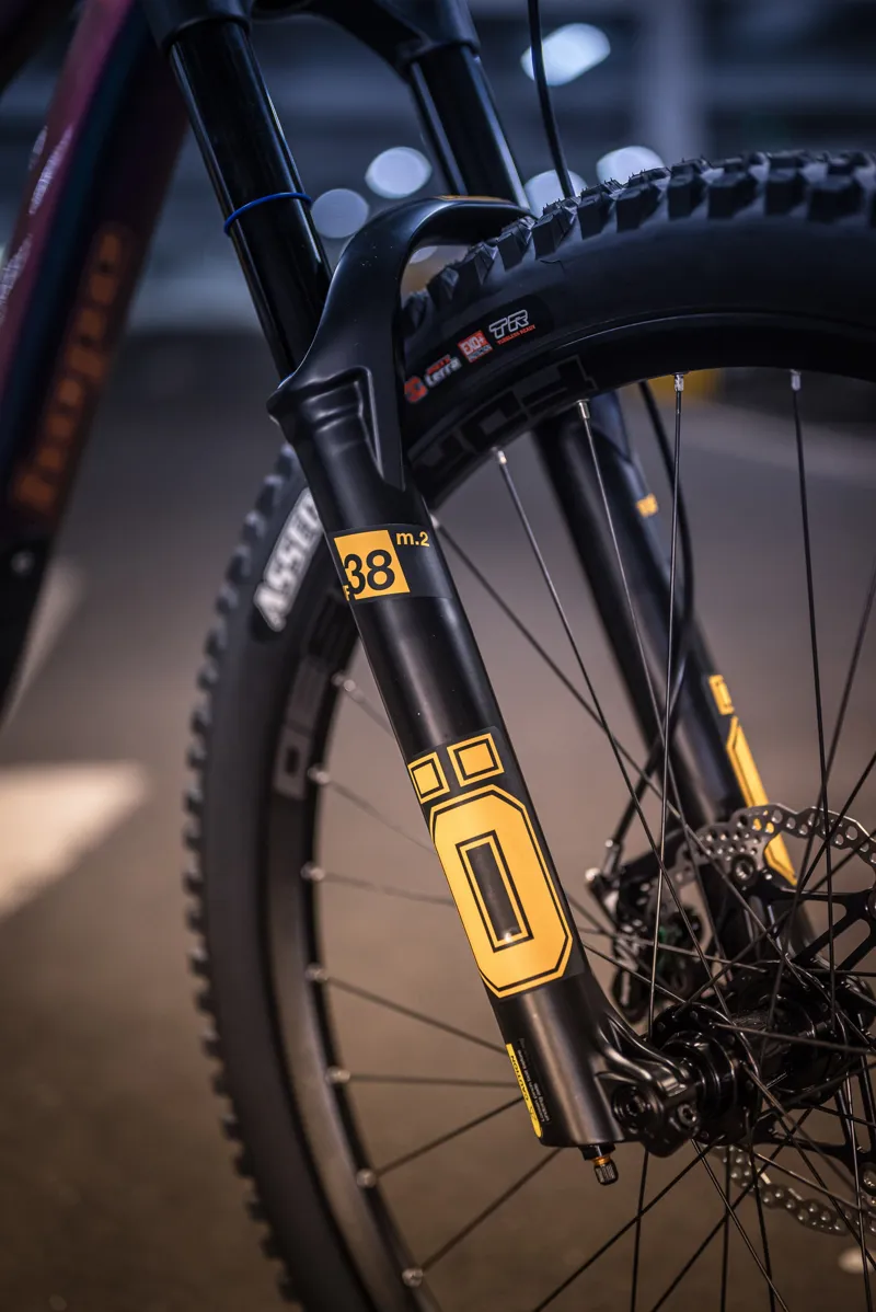 Hope HB916 XX1 AXS Custom H2 Mountain Bike 2023 Chameleon-4