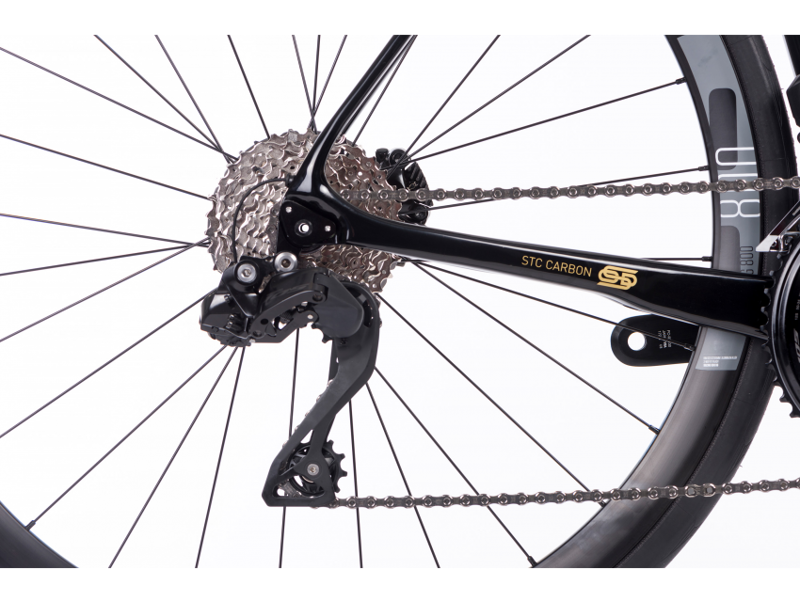 Orro Gold STC 105 Di2 Road Bike 2023 Black-4