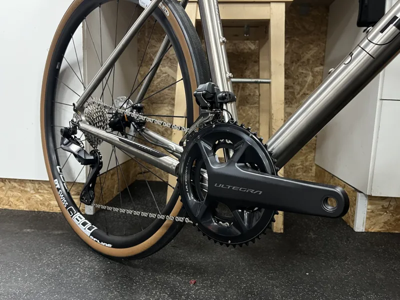 J Guillem Orient Di2 Custom Gravel Bike 2023 Raw-2