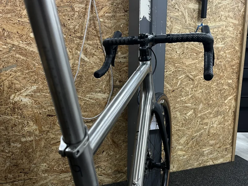 J Guillem Orient Di2 Custom Gravel Bike 2023 Raw-3