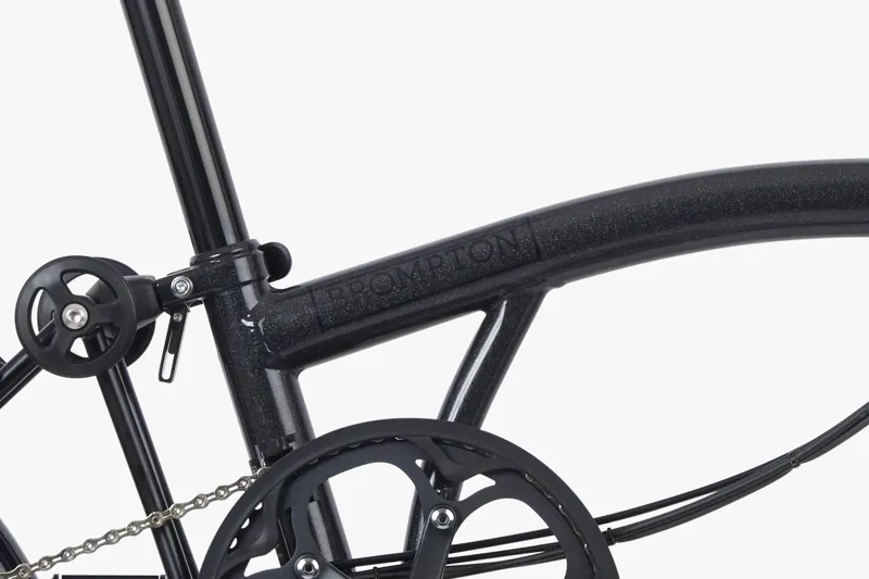 Brompton Electric P-line Urban Mid Bar Folding Bike With rack 2023 Midnight Black-6