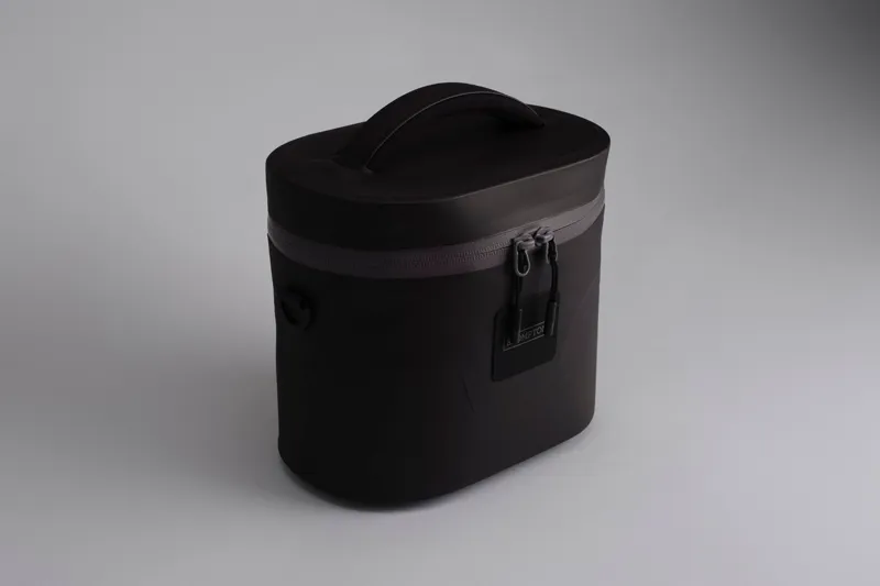 Brompton Zip Case Medium Black-1