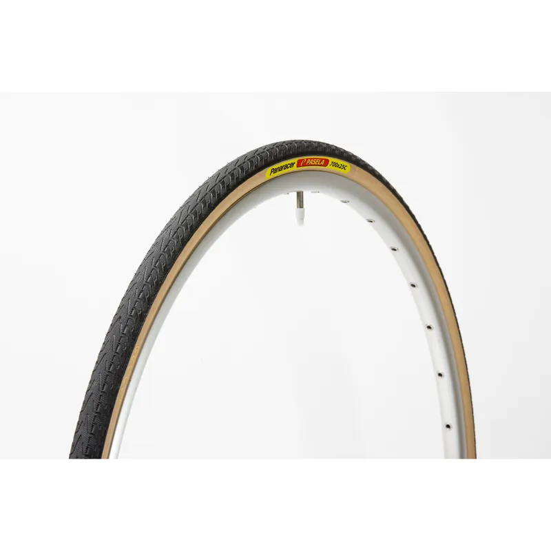 Panaracer Pasela Wire Bead Urban Tyre: Black/Amber