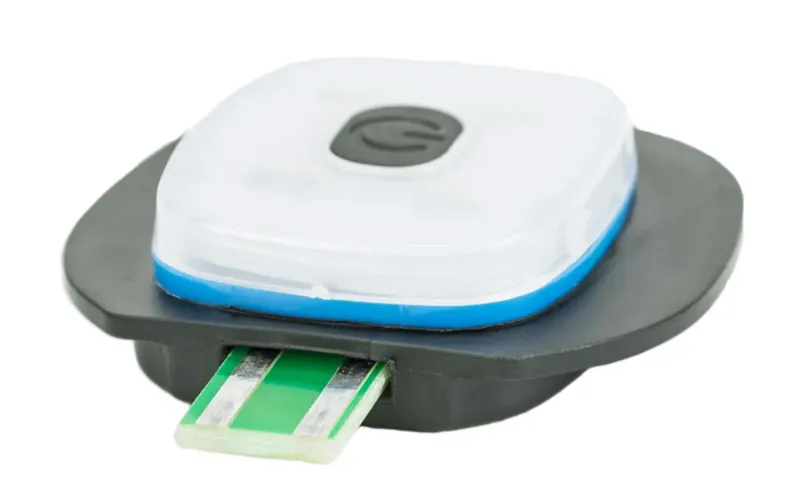 Sealskinz Heydon Waterproof Cold Weather LED Roll Cuff Beanie Black -3