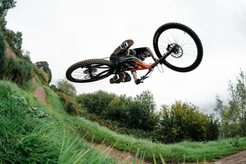 Whyte E-180 RSX Electric Bike 2025 Gloss Orange/Matt Black-3