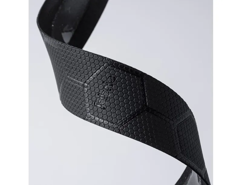 Fabric HexDuo Handlebar Tapes x2 Rolls 2000x30x3.5mm Black-3