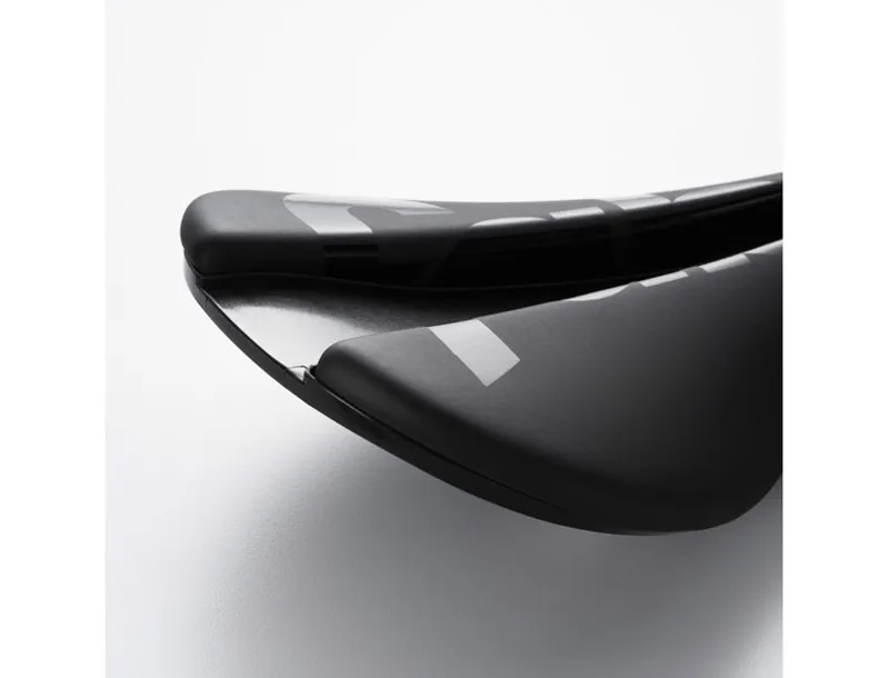 Fabric Scoop Line Team Shallow Saddle Titanium Rail 142mmx282mm Black-1